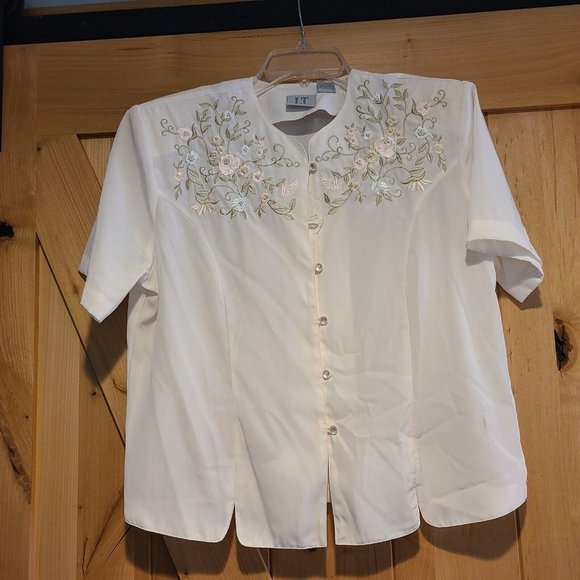 NEW! Vtg Liz Thomas Embroidered Beaded Button Blouse Size Large Short Sleeve - Picture 1 of 12